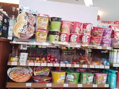 -全家便利店(漕溪北路七店)