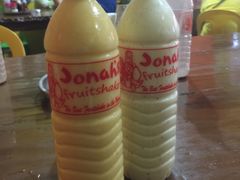 mango-shake-Jonah's Fruit Shake & Snack Bar