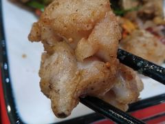 -虾弄弄海派小龙虾·牛羊蝎子火锅