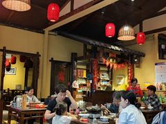-富正毅三下锅·湘西韵味(天门山索道店)