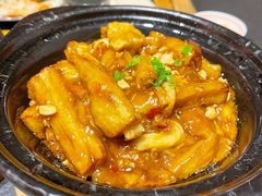 咸鱼鸡粒茄子煲咸鲜下饭-潮堂 · 潮州菜(国贸商城店)