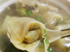 -小许三鲜砂锅馄饨店(家多乐烟酒店)