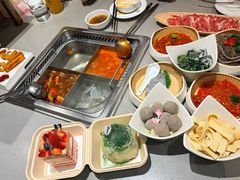 -海底捞火锅(中商百货夜宵主题店)