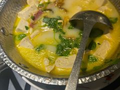 -江宴渔村·鱼鲜土菜(紫荆广场店)