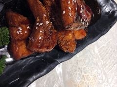 老弄堂熏鱼-老上海弄堂菜馆(恒基名人购物中心店)