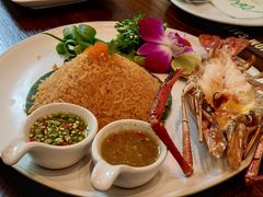 -Chom Cafe and Restaurant