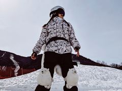 -鳌山滑雪度假区