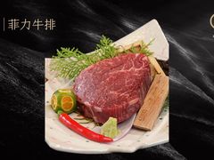 -山川小町·极番烧肉(新地假日广场店)