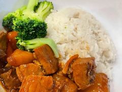 萝卜焖牛腩饭-横琴湾畔餐厅(长隆海洋王国白鲸剧场店)