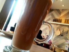 尊赏丝滑奶茶（热）-必胜客(鼓楼店)