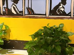 -渝信川菜 · 川味家常菜(财富购物中心店)