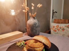 -HIGH FIVE哈福手工汉堡(桂林路店)