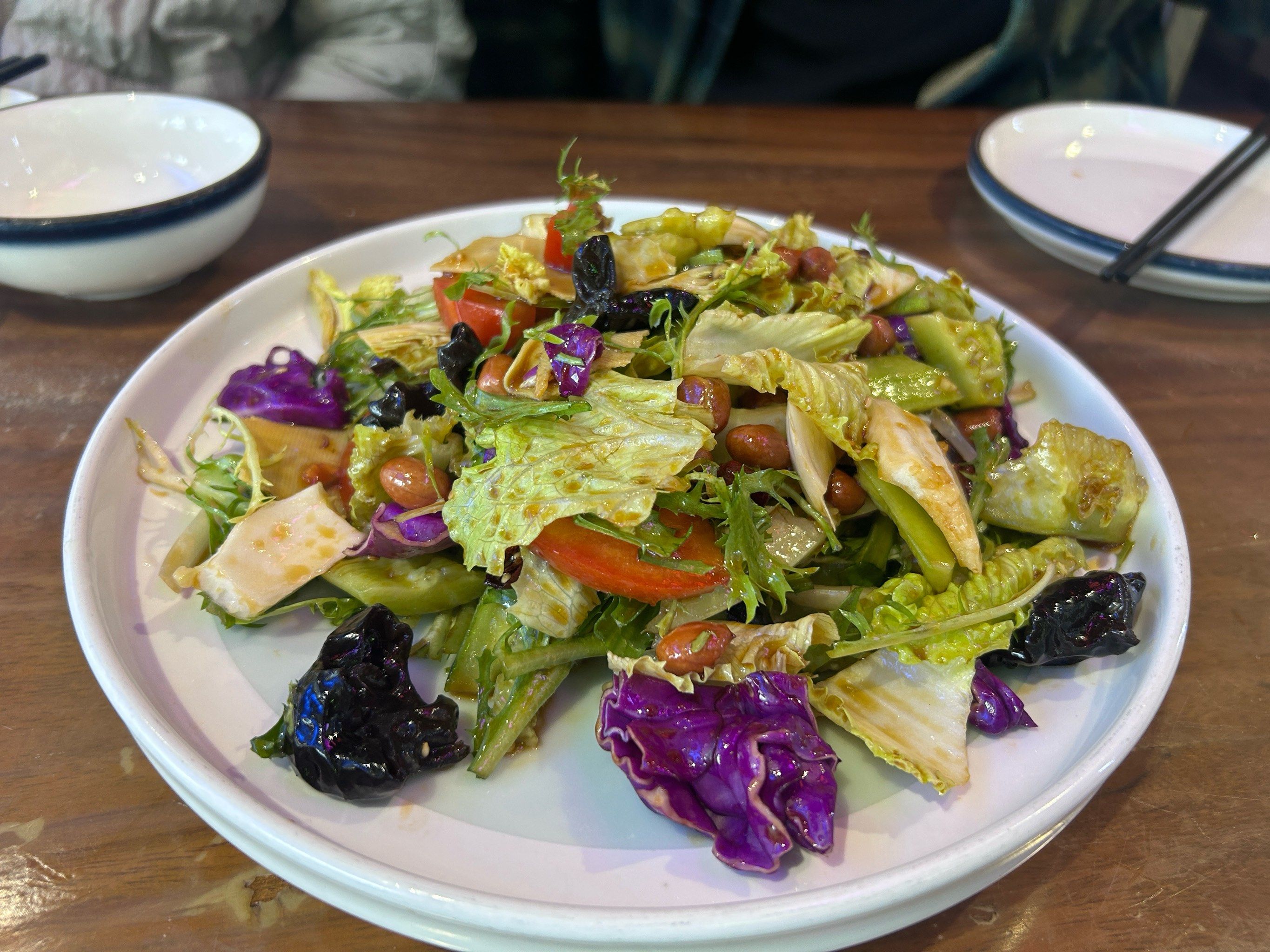 这个东北大拌菜很出乎意料,和别人家的大拉