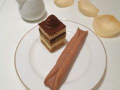 -燕庭·纯燕窝·甜品下午茶(南京西路店)