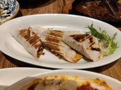 -玛格萝妮(汇智国际商业中心店)