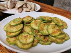 咸蛋黄炒小瓜-甜甜屋(解放中路店)