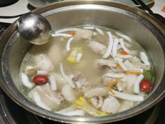 -喃喃椰·糟粕醋·椰子鸡火锅(七堡花园店)