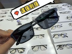 -罗伯特眼镜·蔡司官方授权(前海桂湾店)