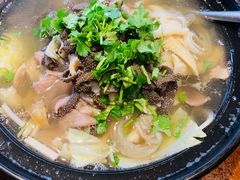 -谢老五跷脚牛肉·非遗传承店
