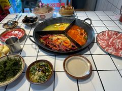 -巴卤社老火锅(财富店)