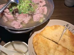 翘脚牛肉中锅-肖四女乐山跷脚牛肉(南汇大学城生活广场店)