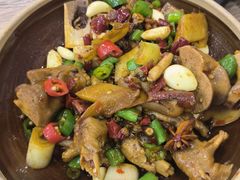 -江城燕子大排档(江汉路步行街店)