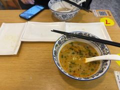 -八百里牛肉汤(盖饭·锅贴·万象城店)