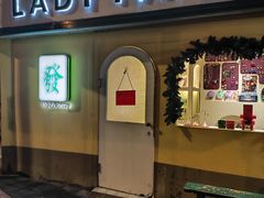 -LADY FAFA(巨鹿路陕西南路路口店)