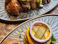 -Let'sBURGERplus·非常创意汉堡(三里屯店)