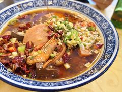 -鑫渔港海鲜本地菜·山海关浑锅(东戴河店)