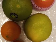 -上海龙吴水胜海发市场