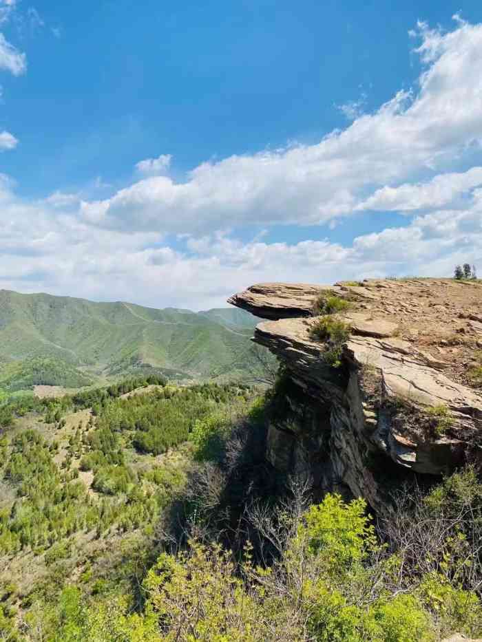 鹰嘴崖-"近来挺火的一个小景点,但是确实不错,真像."-大众点评移动版