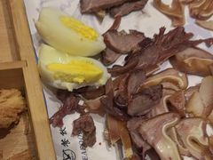 -小渔莊•地道胶东菜(旅游路万象省博物馆店)
