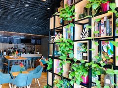 -ZING COFFEE 镜咖啡