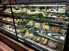 面包甜点陈列柜-星巴克臻选(广州沙面店)