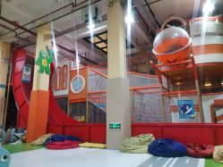 -动力星球家庭亲子游乐中心