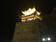 -巴陵广场