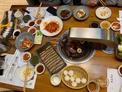 -草家酱蟹炭火烤肉店(珲春南路一店)