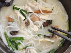 -桥香园过桥米线(国贸店)