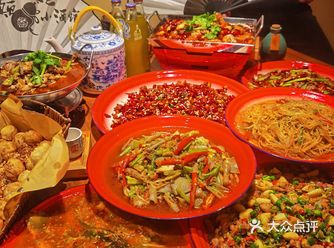 火爆魔都的半步颠️脸盆装菜撑到扶墙出