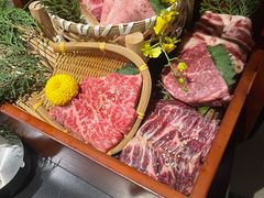 -山川小町·极番烧肉(新地假日广场店)