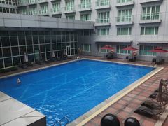泳池-广州白云机场雅高铂尔曼大酒店