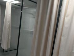 -蓝海豚游泳俱乐部(南京西路店)