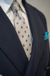 -优刻西服西装定制(金轮国际广场店)