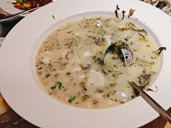 -严记小天府酸菜鱼(西四路店)