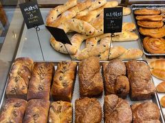 -Dough&Joe团憩(瑞虹天地月亮湾店)