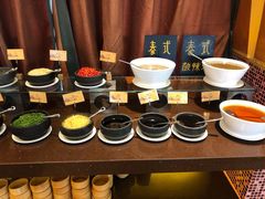 自助调料区-火舞泰·泰式海鲜火锅餐厅(世纪城店)