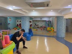 -乐悠游亲子游泳俱乐部