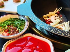 -三江两海老火锅(北京首店)