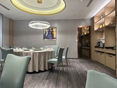 -皇饭儿餐饮管理有限公司(赞成大厦店)